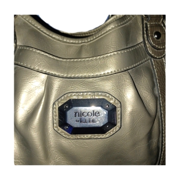 Nicole Miller Pewter Gold Glossy Shoulder Bag - Picture 3 of 6